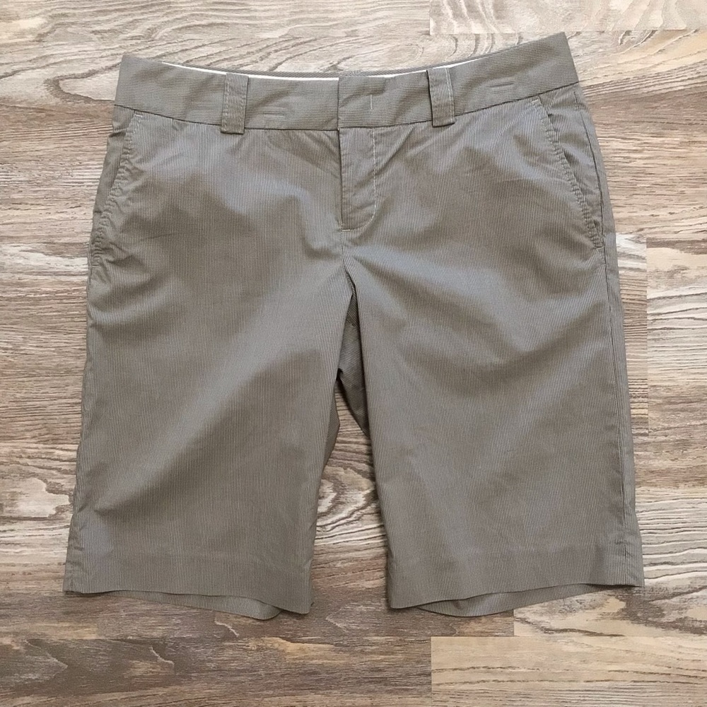 Banana Republic Gray Plaid Mid Rise Bermuda Shorts 6